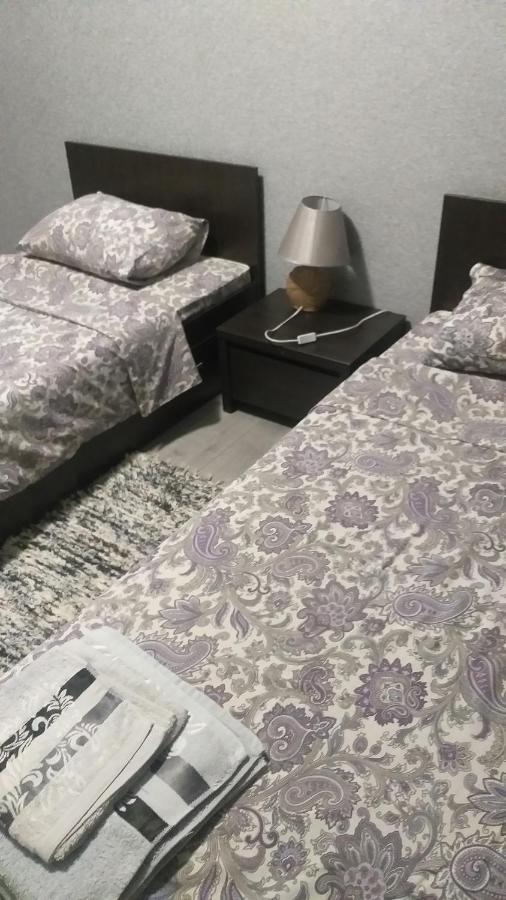 Appartement Apartament Gayadayenko 4 à Pinsk Extérieur photo