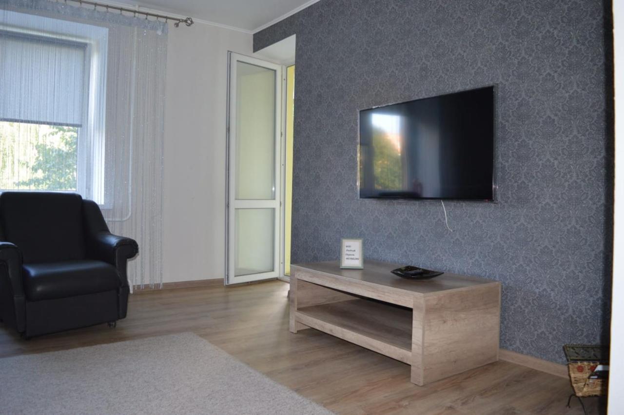Appartement Apartament Gayadayenko 4 à Pinsk Extérieur photo