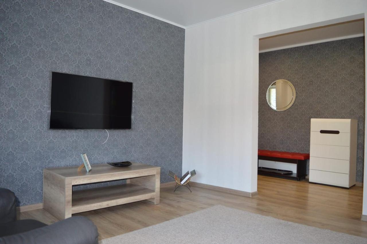 Appartement Apartament Gayadayenko 4 à Pinsk Extérieur photo